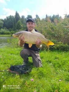 21.08.2021 Kol. Sasza : Karp 7 kg 66 cm,
